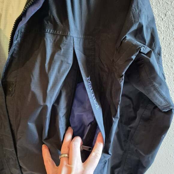 Marmot Lightweight Rain Jacket - Picture 5 of 7